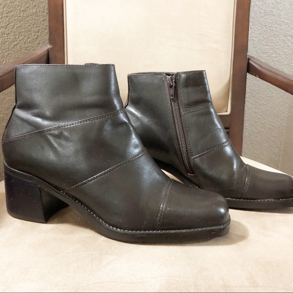Bakers Ankle Leather Boots Women’s Size 6